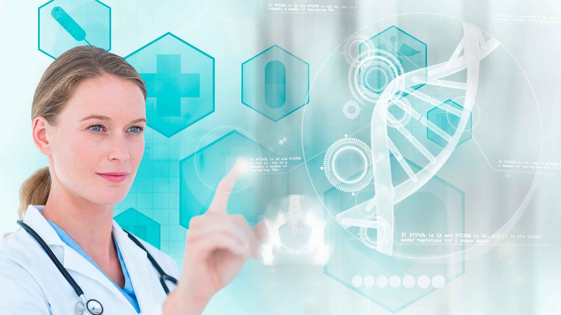 Investigadora investigando