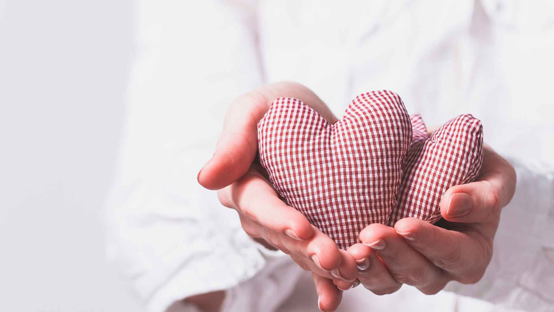 Alfileteros en forma de corazón