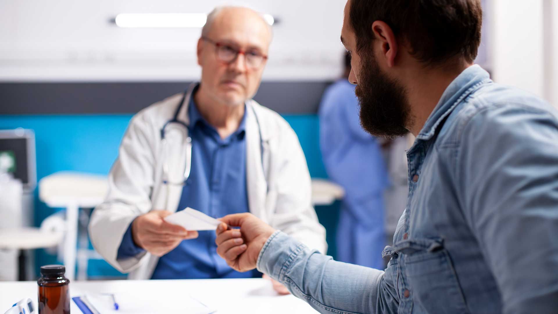 Paciente en la consulta con un médico